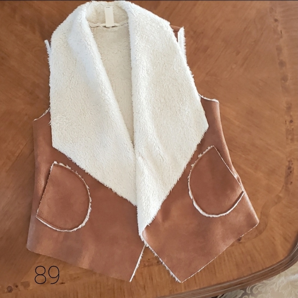 WESTBOUND CONTRY VEST